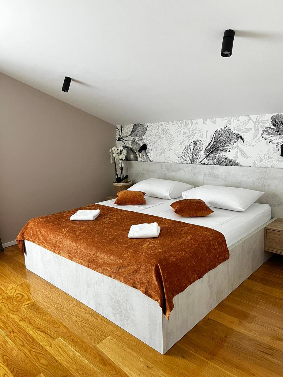 Memori Bed&Breakfast Rab Town Exterior photo